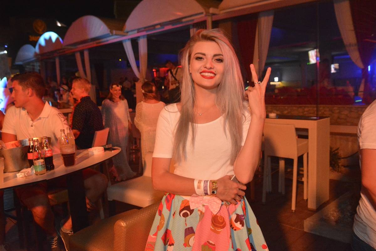 ella-dvornik