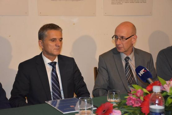 http://hrvatski-fokus.hr/wp-content/uploads/2017/09/maric-lasic-konavle-555x370.jpg