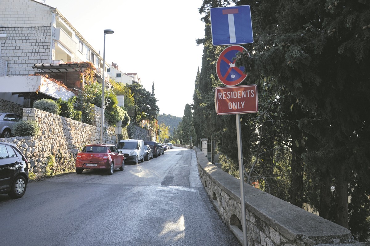 zlatni potok mare leona 1