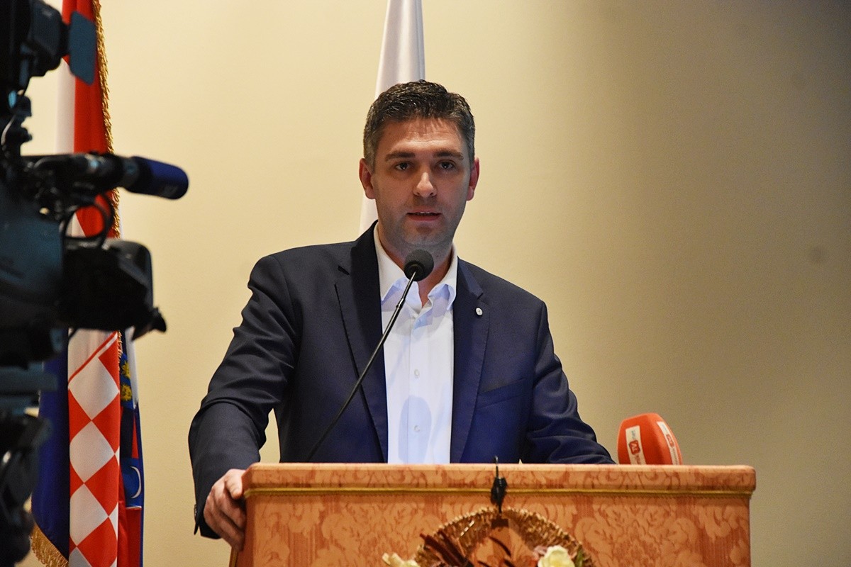 zbor gradana gk grad 2