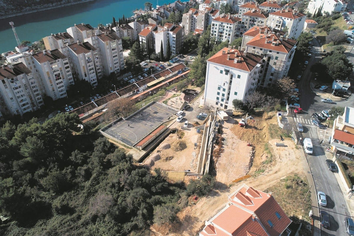c 3 parkinga 10