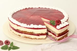 Torta s malinama i mascarpone sirom