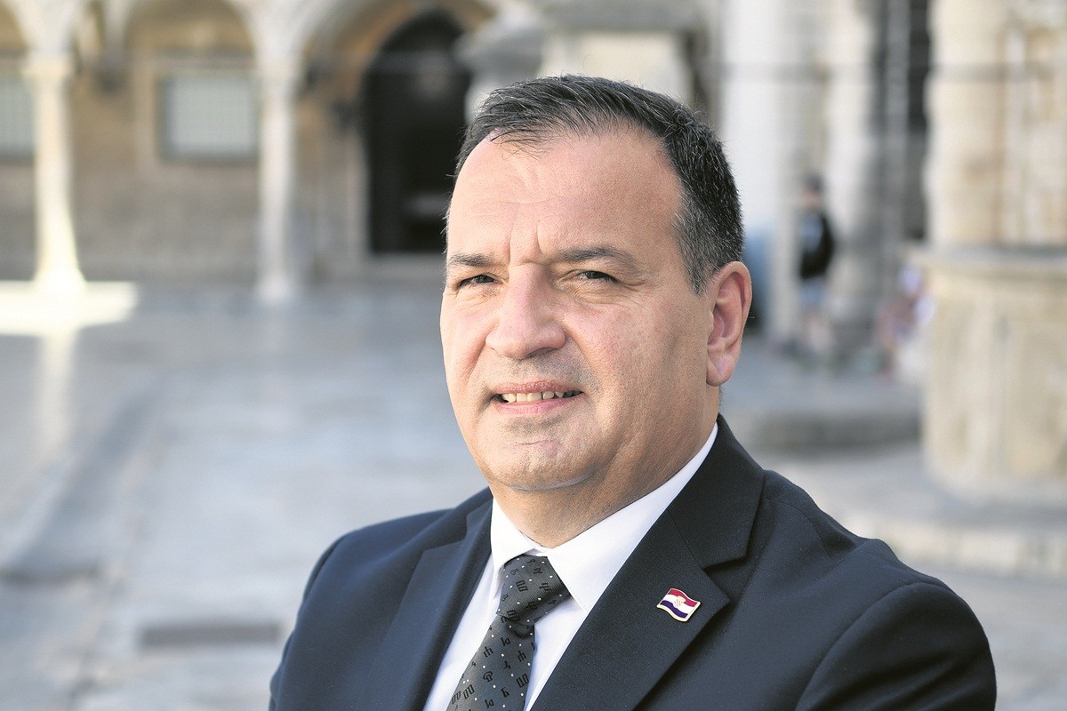 001vili beros