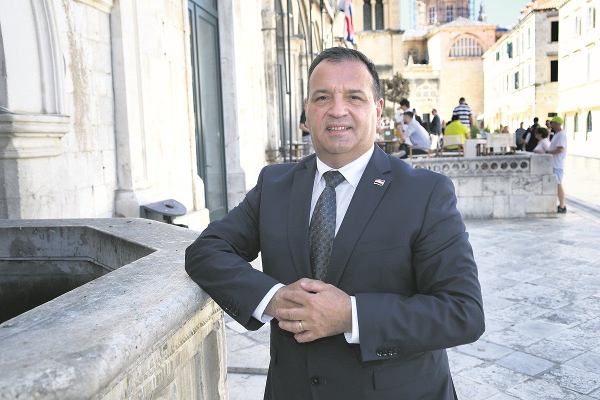 002vili beros