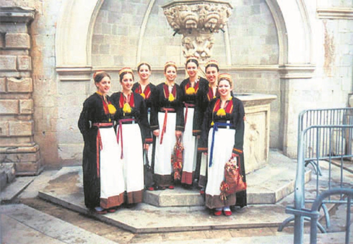 zenska klapa fa lindjo 3