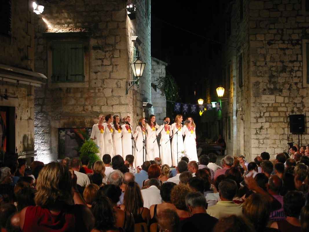 zenska klapa fa lindjo 4